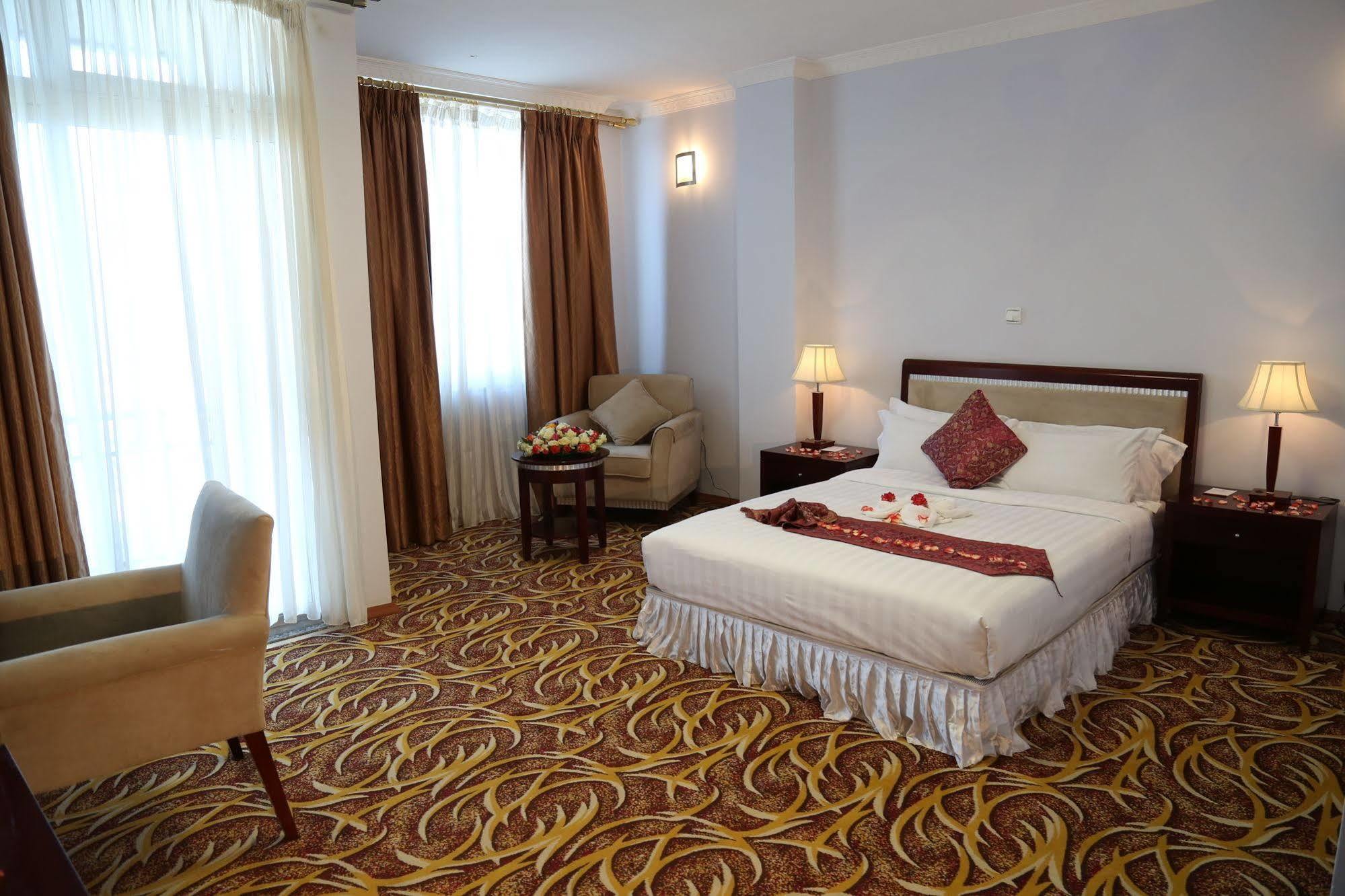 Afarensis International Hotel Addis Ababa Exterior photo